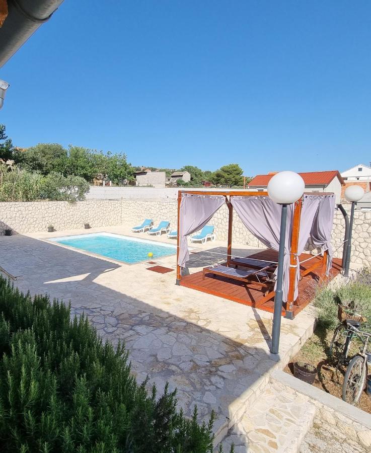 Holiday House Da & Do Pakoštane Zewnętrze zdjęcie